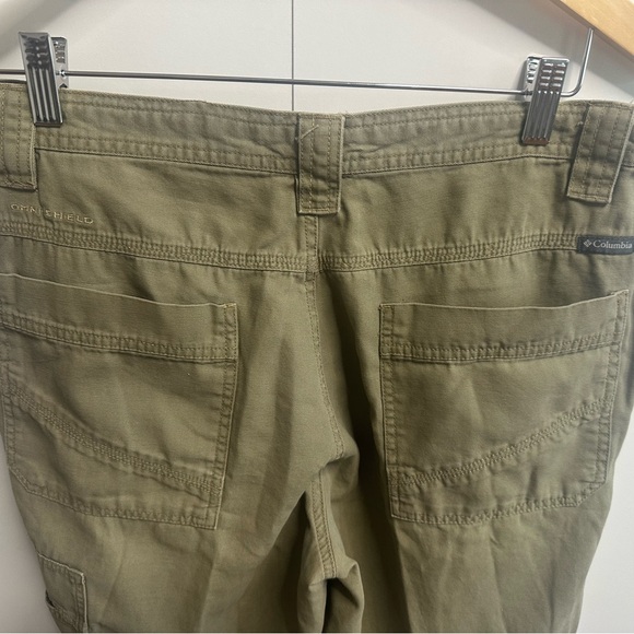 Men's Olive Cargo Pants - Picture 8 of 9